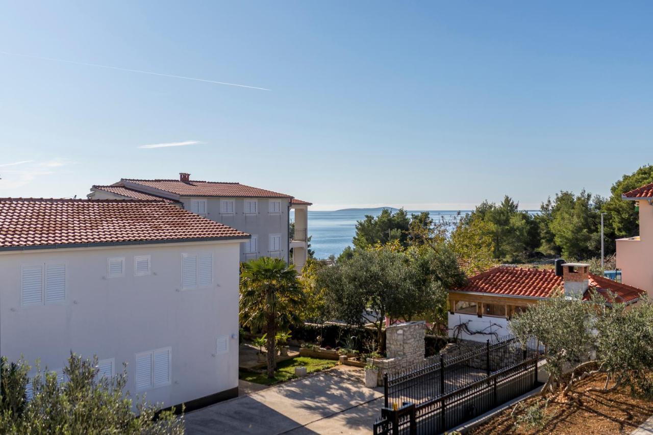 Apart Sa Terasom 250M Od Plaze,Parking,Wi Fi,Rostilj Trogir Extérieur photo