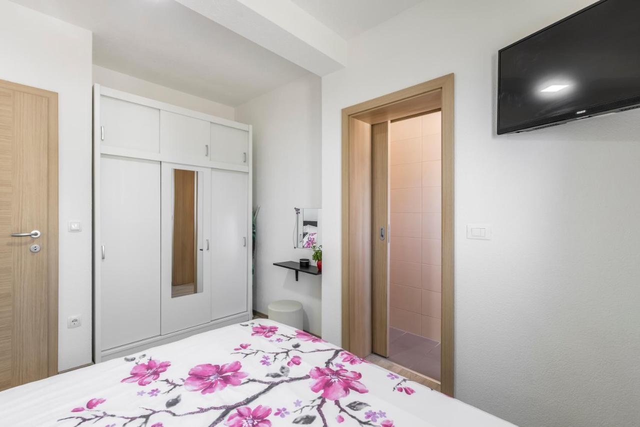 Apart Sa Terasom 250M Od Plaze,Parking,Wi Fi,Rostilj Trogir Extérieur photo