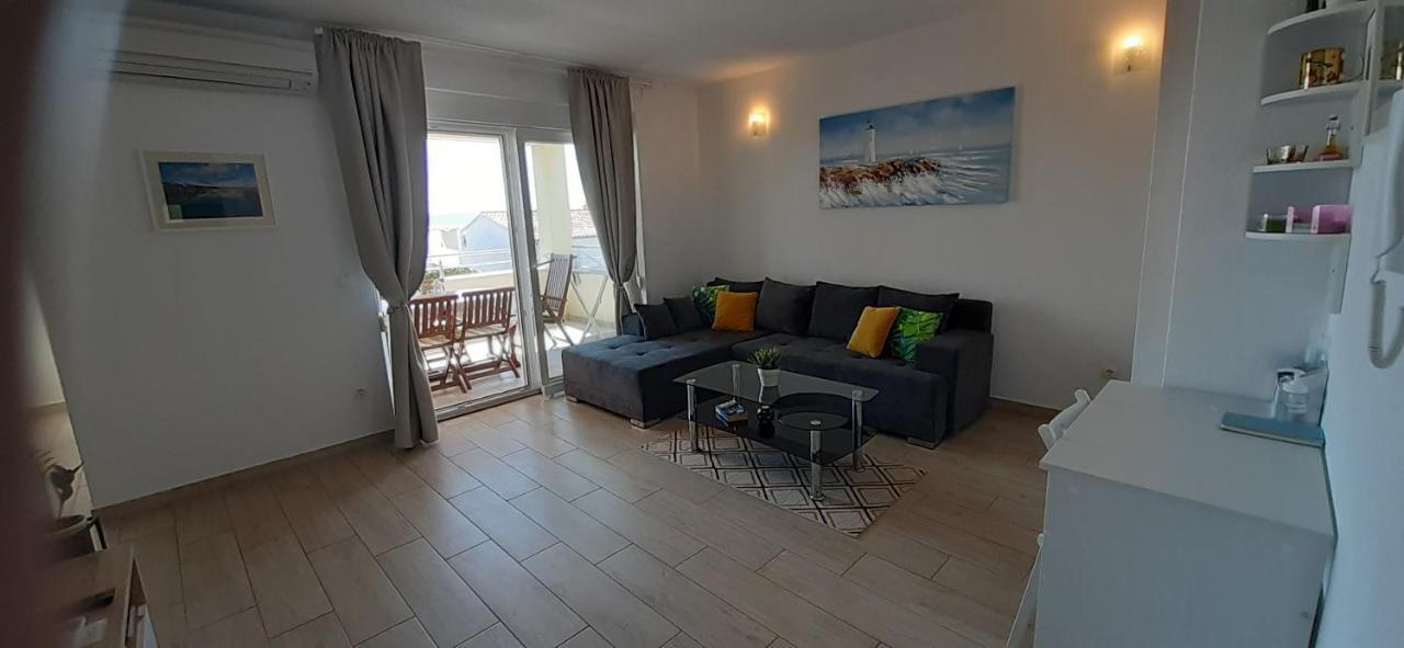 Apart Sa Terasom 250M Od Plaze,Parking,Wi Fi,Rostilj Trogir Extérieur photo