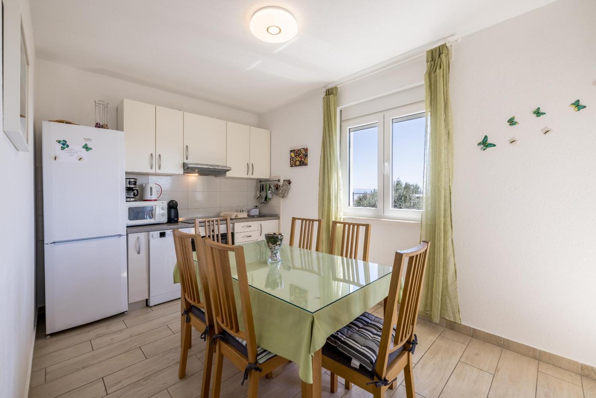Apart Sa Terasom 250M Od Plaze,Parking,Wi Fi,Rostilj Trogir Extérieur photo