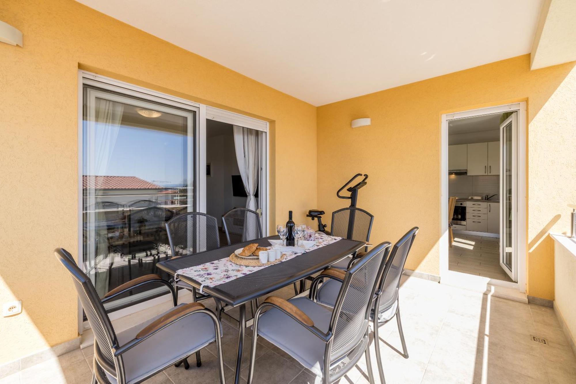 Apart Sa Terasom 250M Od Plaze,Parking,Wi Fi,Rostilj Trogir Extérieur photo