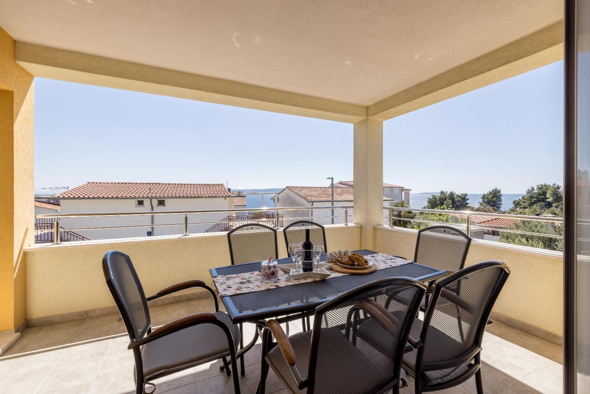 Apart Sa Terasom 250M Od Plaze,Parking,Wi Fi,Rostilj Trogir Extérieur photo